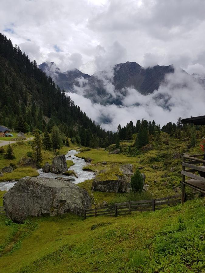 Ferienwohnung Joergenhof Telfes im Stubai Exterior foto